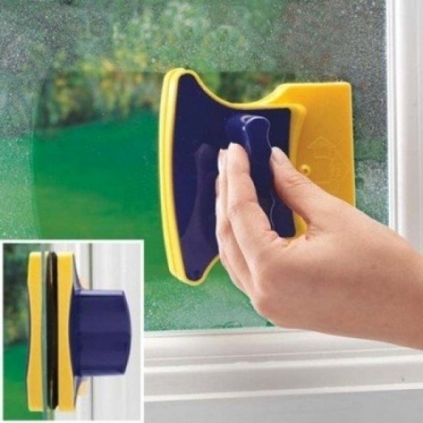 CURATATOR CU SUPRAFATA MAGNETICA CU BURETI PENTRU GEAMURI 1+1